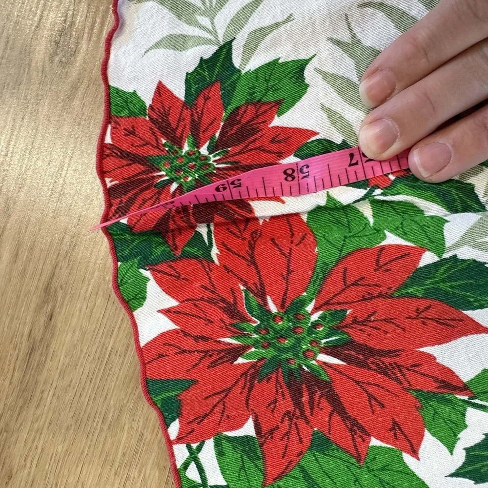 VTG Poinsettia‎ Holly Christmas Tablecloth Round 61